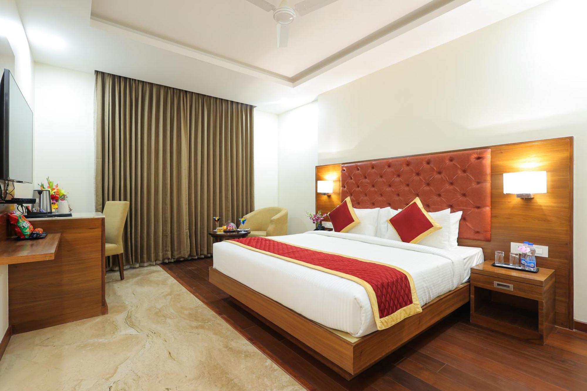Icon Grand Hotel By Bhagini بنغالور المظهر الخارجي الصورة