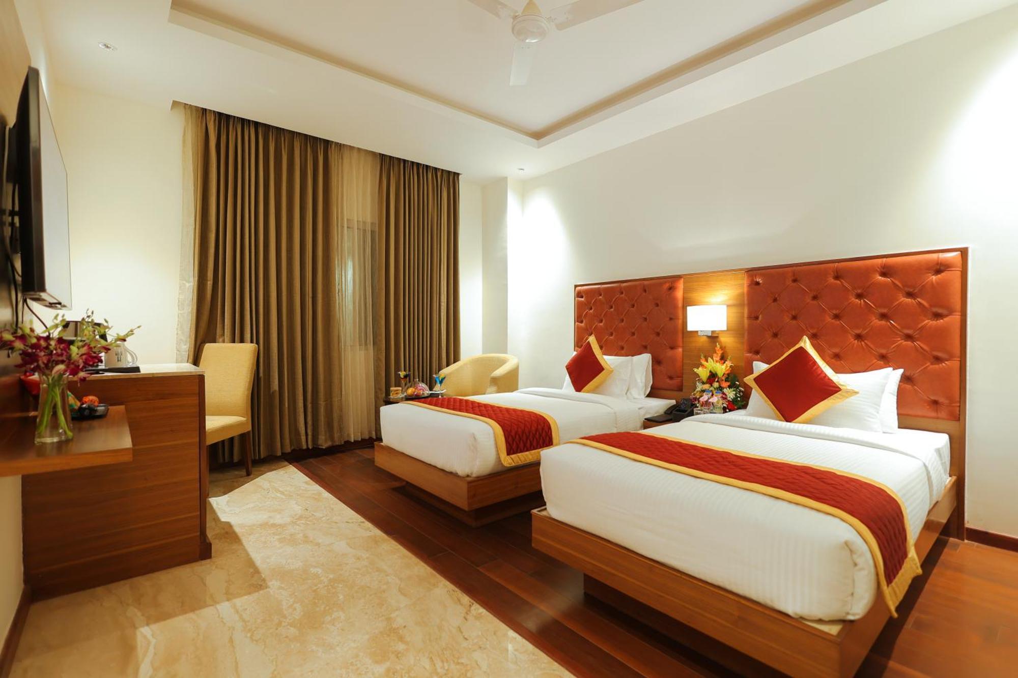 Icon Grand Hotel By Bhagini بنغالور المظهر الخارجي الصورة